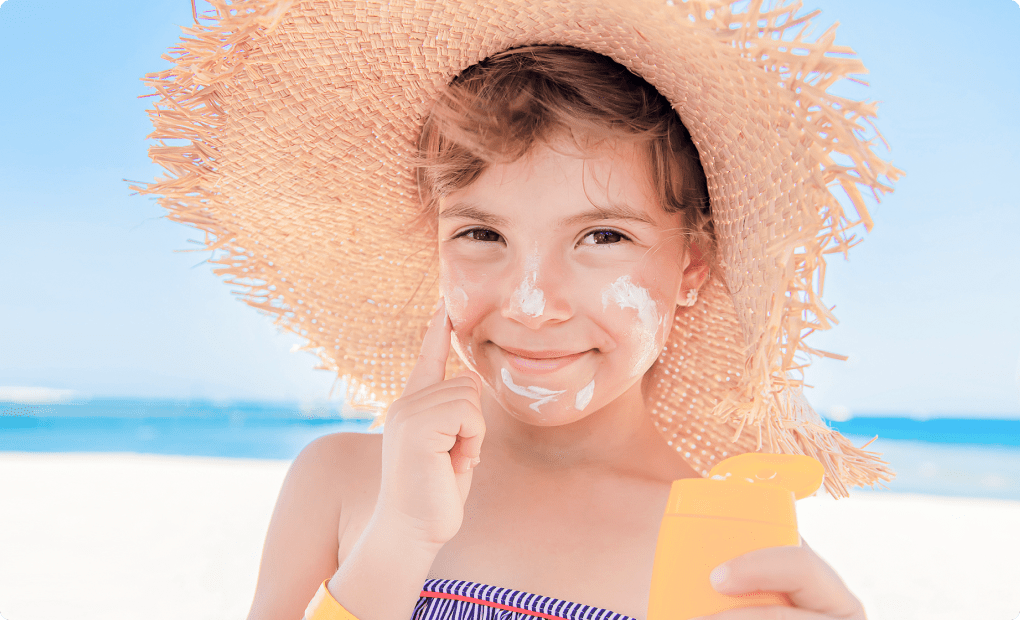 Как солнцезащитные кремы защищают кожу от старения?